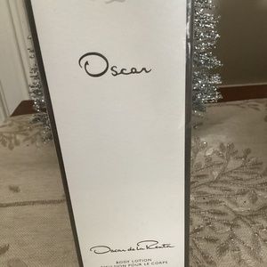 New, Sealed Oscar De La Renta - Oscar - Body Lotion - 6.8 fl.oz - 200 ml